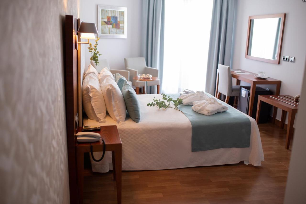 Hotel El Trebol Carboneras Ngoại thất bức ảnh